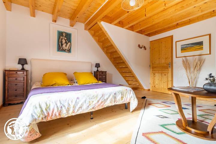 Gîte pour 4 personnes, avec jardin à Saint-Saturnin (Puy-de-Dôme)