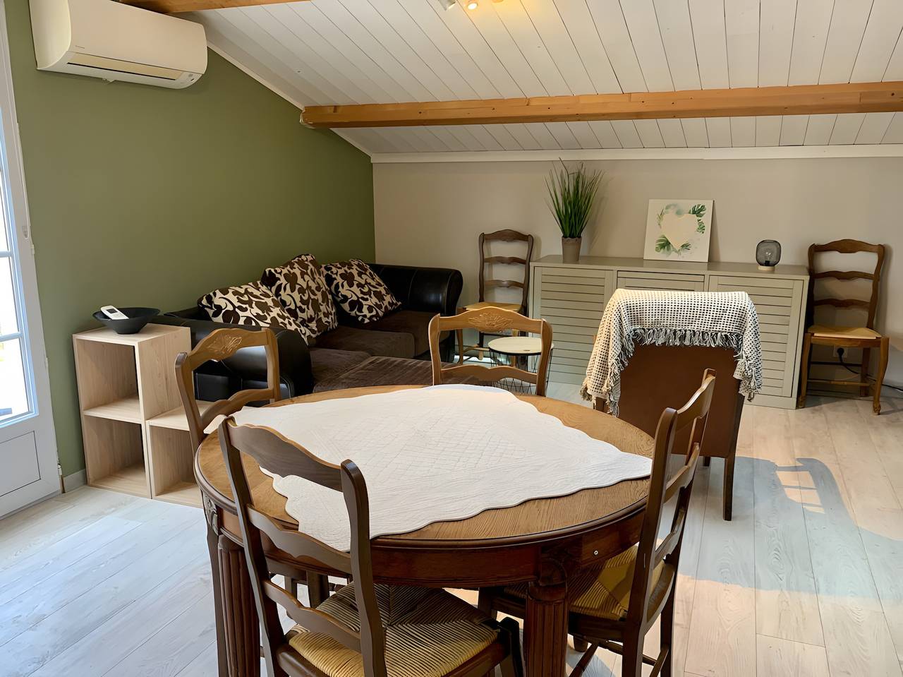 Das Ferienhaus der Zikaden von Lucéna – Gemütliches Gîte mit Pool in der Provence in Visan, Enclave de Valreas