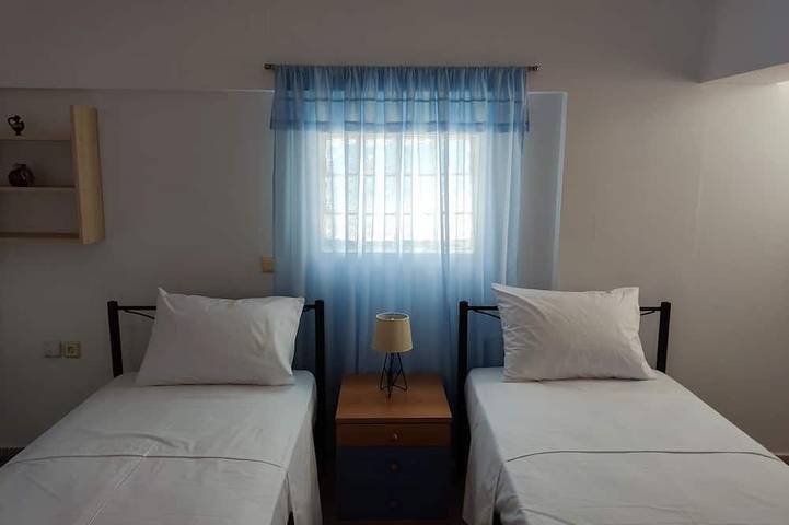 Location de vacances pour 5 personnes, avec balcon dans Makri Gialos - 4