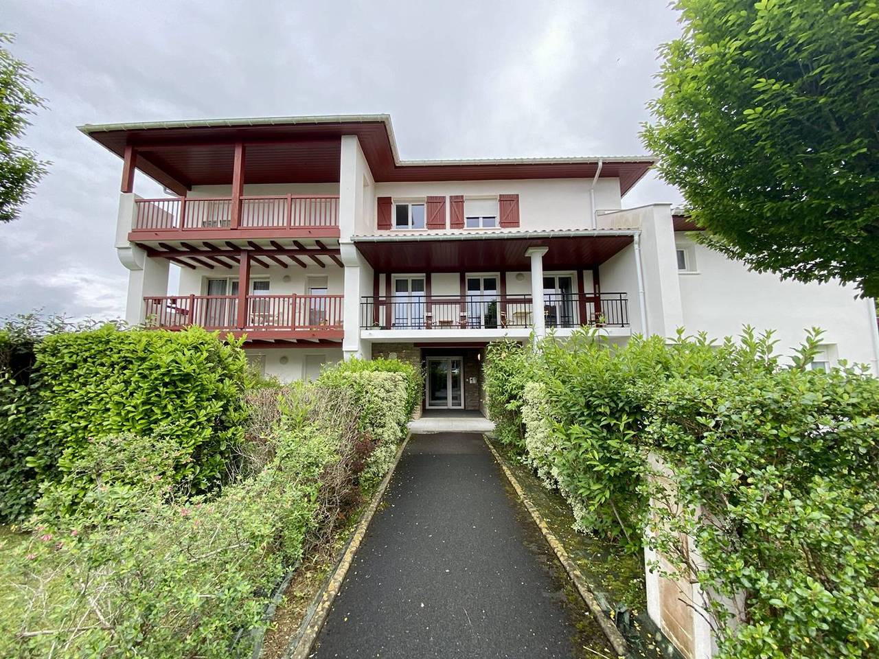 Ganze Wohnung, Apartment mit Terrasse und Parkplatz - 2 Pers. in Cambo-les-Bains, Bayonne und Umgebung