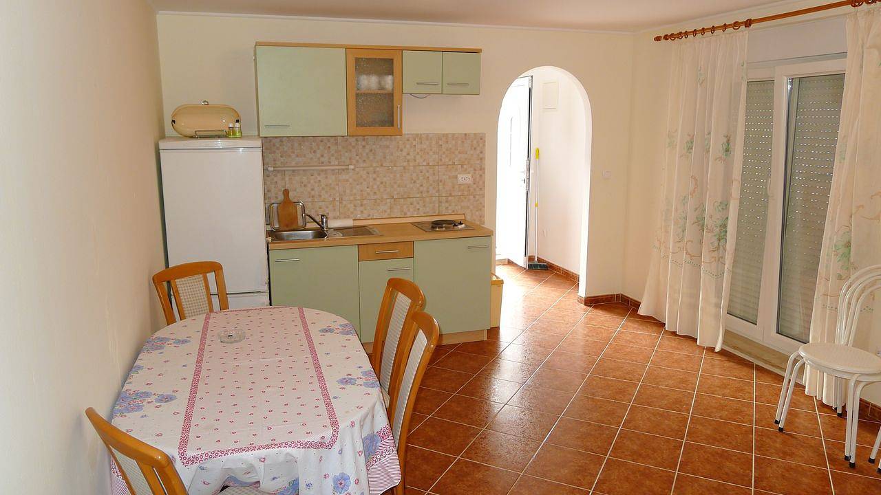 Ganze Ferienwohnung, Ferienwohnung für 4 Personen (40 m²) in Slatine in Slatine, Ciovo