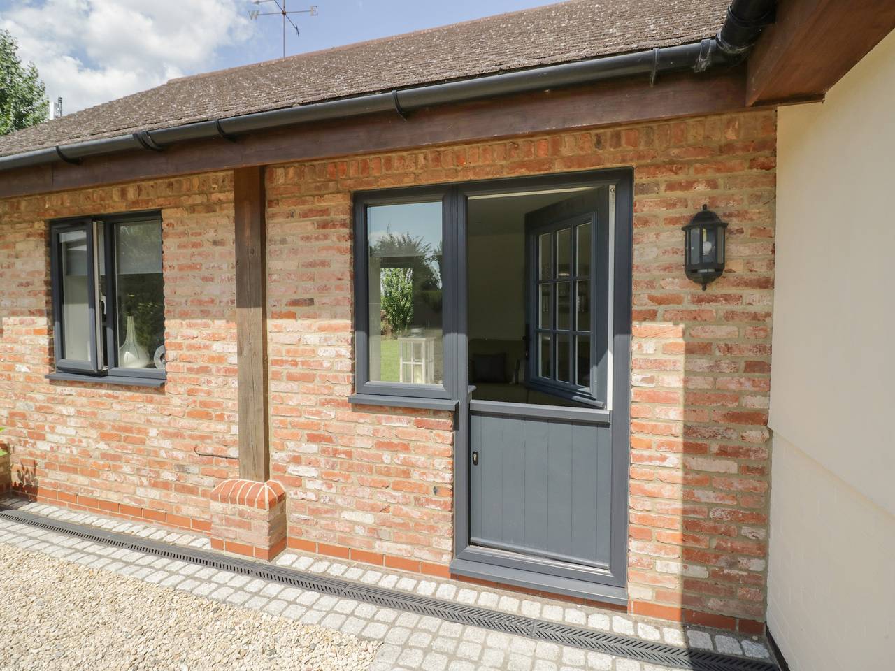 Garden Cottage in Ripple (Worcestershire), Worcestershire