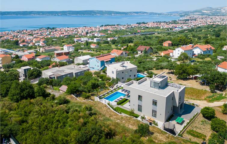 Ferienhaus für 10 Personen, mit Pool und Garten sowie Terrasse, mit Haustier in Kaštela - 4