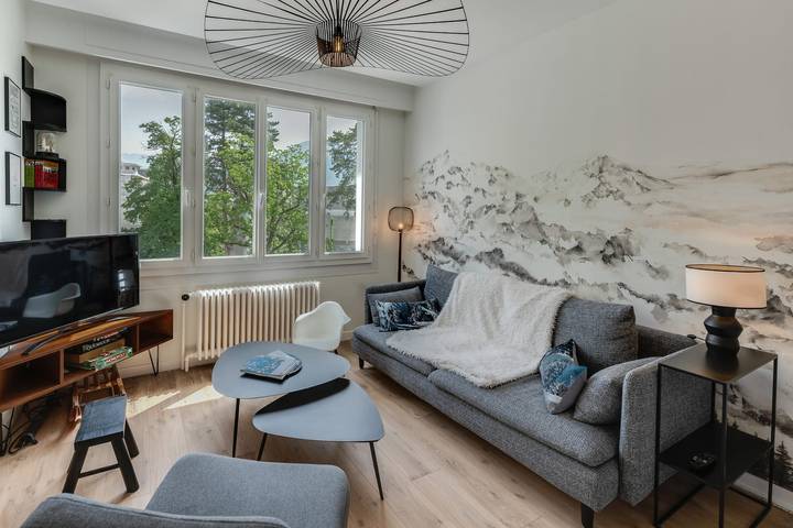 Gîte pour 4 personnes, avec balcon, adapté aux familles dans Office De Tourisme Lac D Annecy Rive Plein Soleil - 2