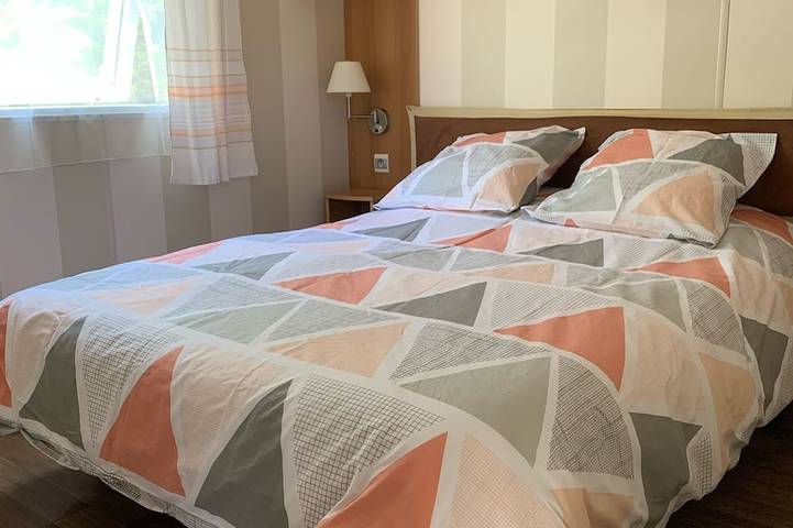 Camping pour 4 personnes, avec jardin à Dolus-d'Oléron - 2