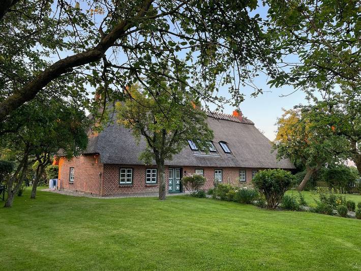 Ferienwohnung für 5 Personen, mit Terrasse und Garten sowie Sauna in Hasselberg