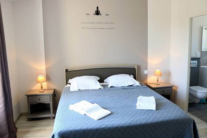 Location de vacances pour 12 personnes, animaux acceptés à Mervent - 3