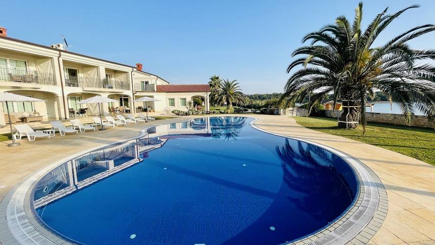 Ferienwohnung für 4 Personen, mit Balkon/Terrasse und Pool in Umag und Umgebung - 3