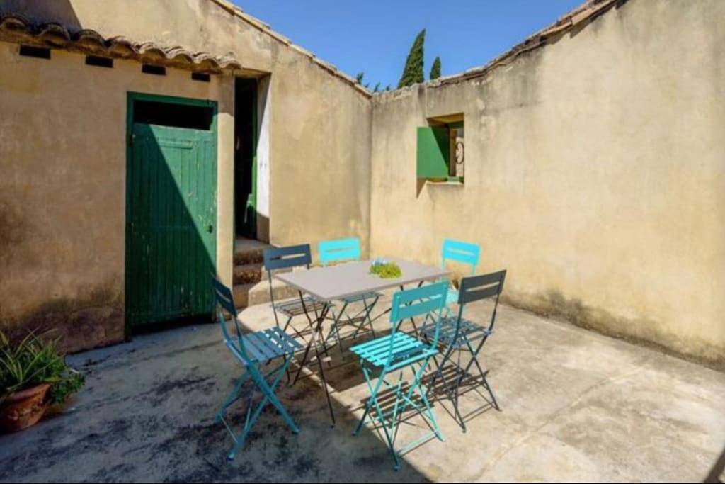 Seven-Bedroom House in Aimargues, Côte méditerranéenne (France)