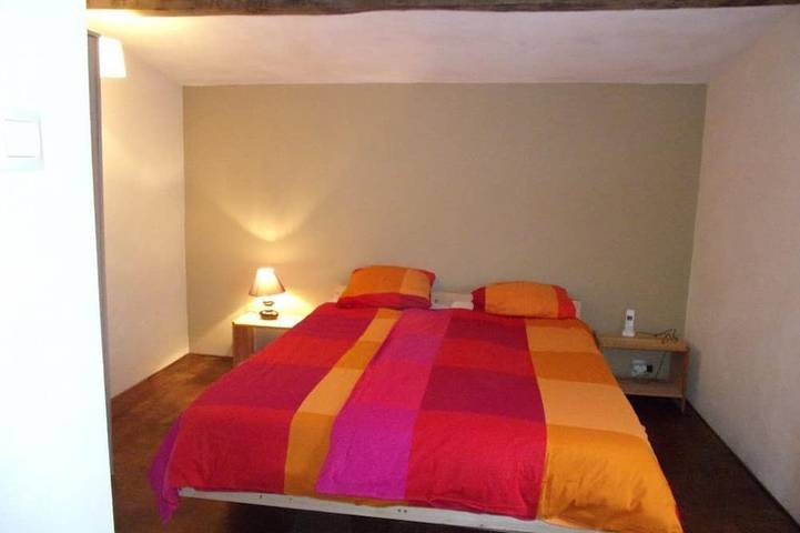 Gîte pour 4 personnes, avec jardin dans Virlet - 2