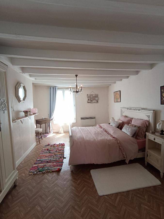 One-Bedroom House in Mondoubleau, Région de Vendôme