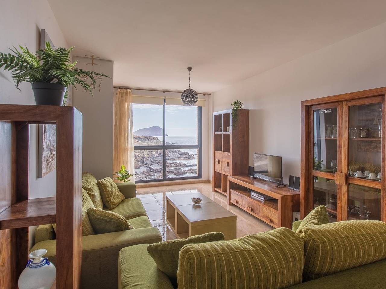 Ganze Ferienwohnung, Ferienwohnung für 3 Personen mit Meerblick in Los Abrigos, Granadilla de Abona