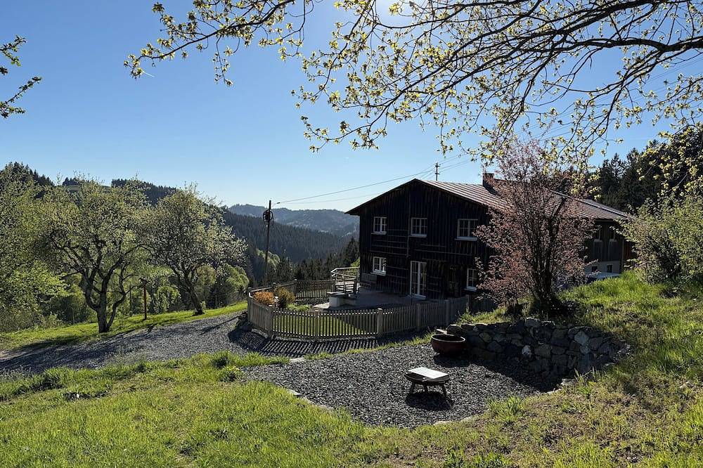 Idyllisches Fererienhaus mit Weitblick, Feuerstelle und Alleinlage. in Buchenberg, Bayerisch Schwaben