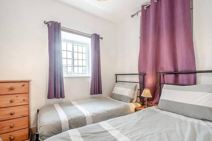 3 chambres à coucher à Breadstone, Vale of Berkeley in Stroud, Gloucestershire
