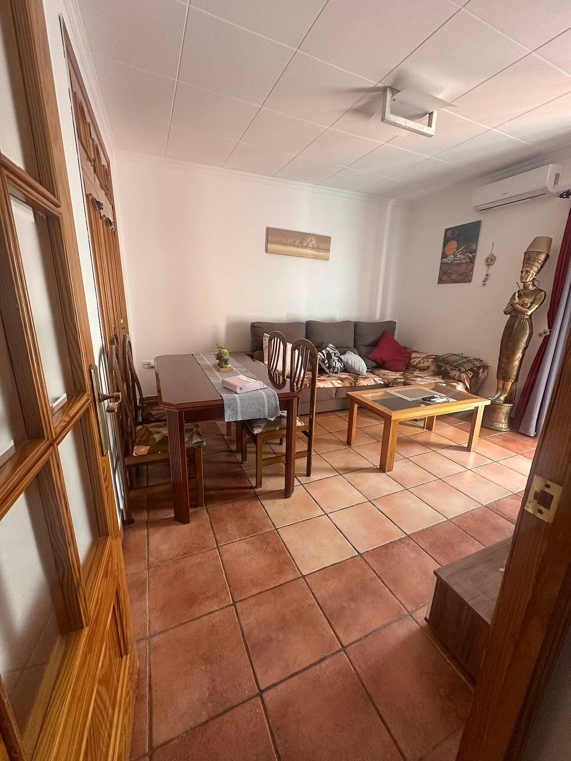 Entire apartment, Apartment 'Brisa Del Puerto-Mar Y Centro Denia' with Wi-Fi and Air Conditioning in Denia Old Town, Dénia