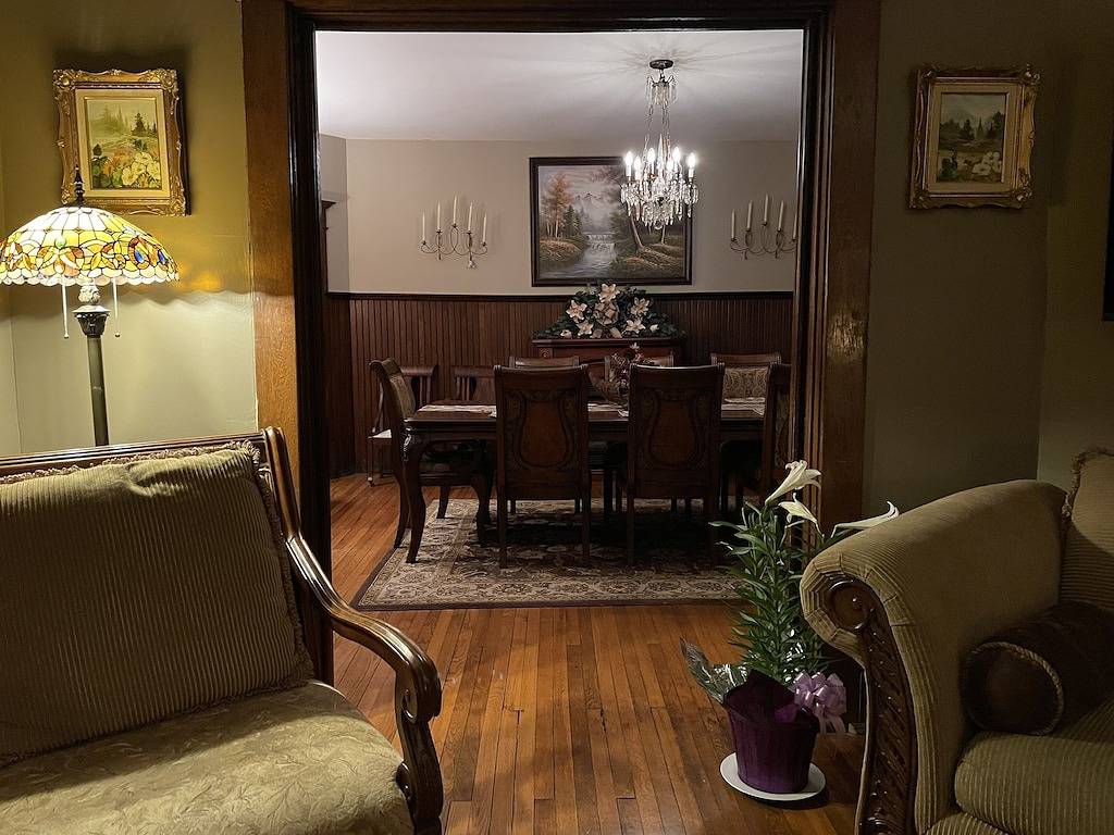 Charming Victorian Home Close to The Blue Ridge Parkway - Mile Marker 146 in Blue Ridge Parkway, Floyd County