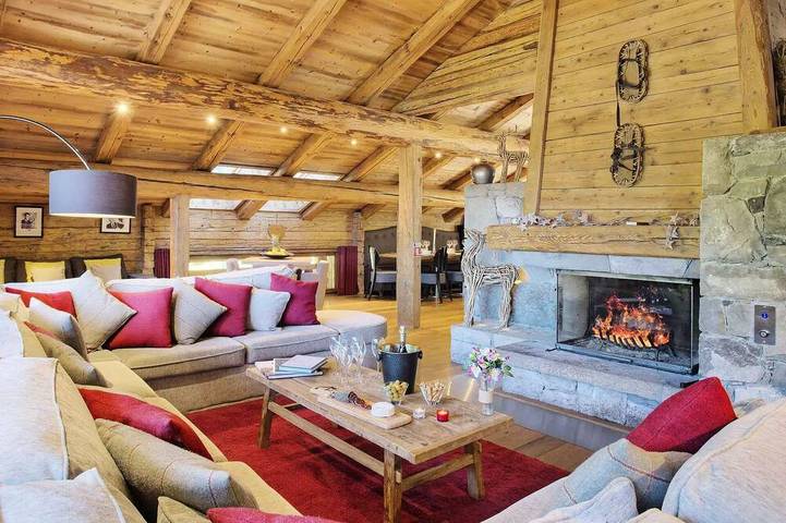 Chalet pour 15 personnes, avec jacuzzi ainsi que balcon et sauna à La Clusaz