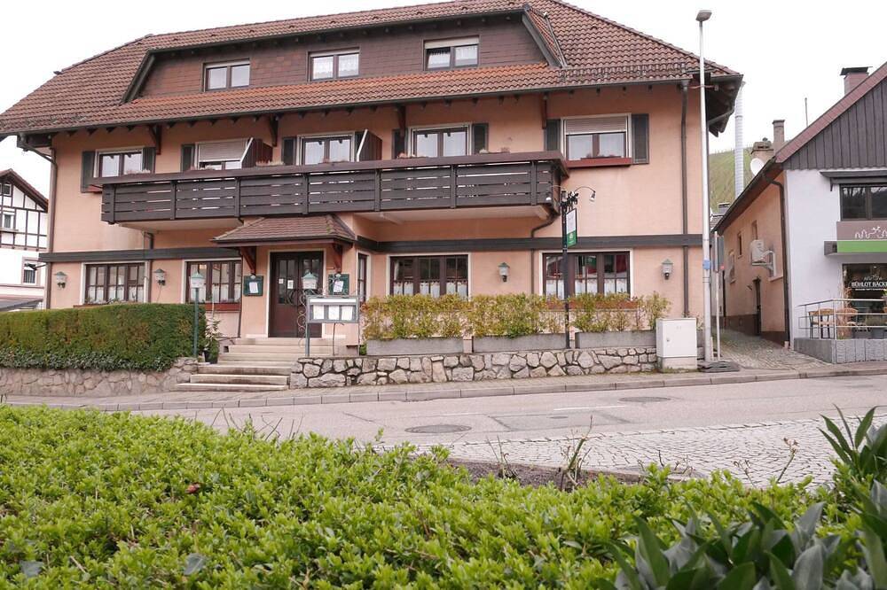 Apartamento inteiro, Single room with shower and Wc in Buhlertal, Central Black Forest