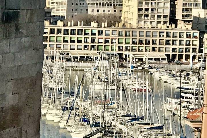 Gîte pour 4 personnes dans Abbaye Saint Victor De Marseille