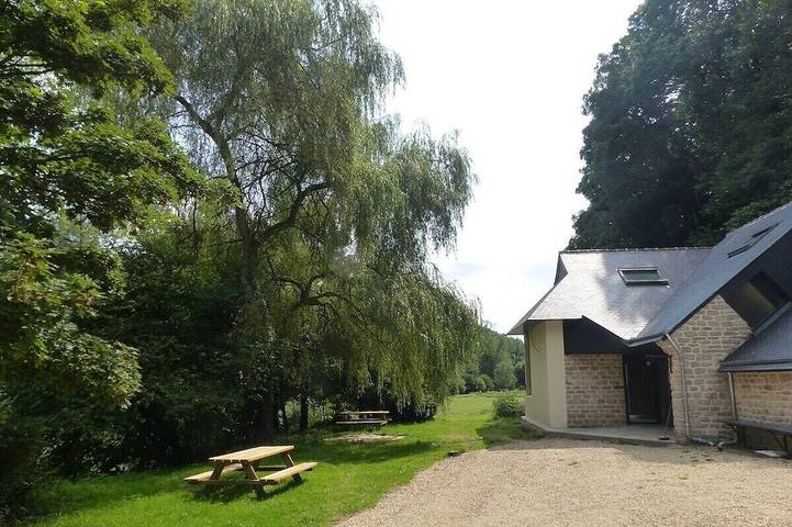 Location de vacances pour 7 personnes, avec Terrasse ainsi que Jardin et Sauna à Bannalec