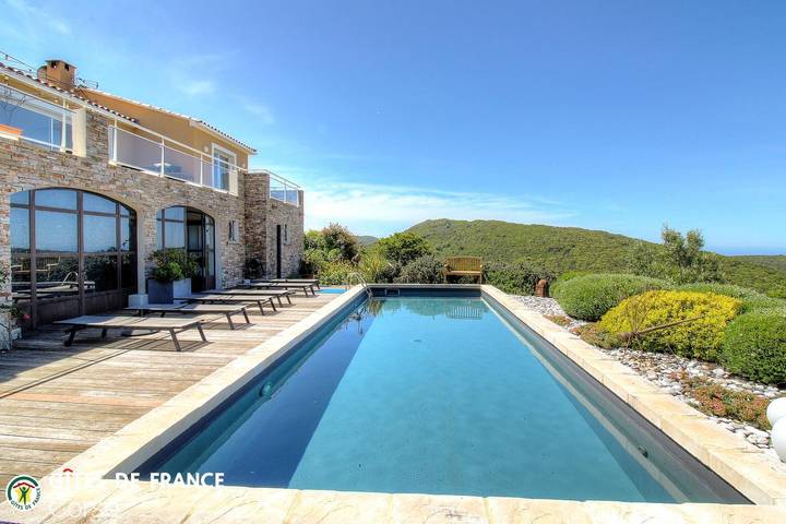 Gîte für 2 Personen, mit Pool und Terrasse sowie Garten auf Korsika
