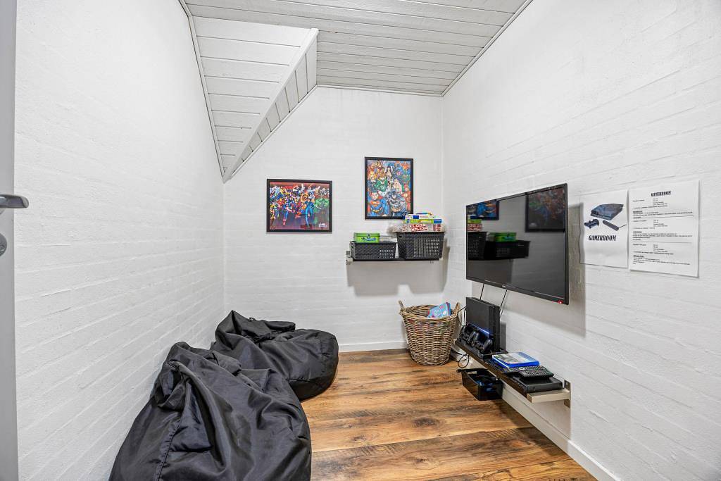 Tolles Ferienhaus mit Pool, Sauna und Whirlpool in Fjand, Nissum Fjord