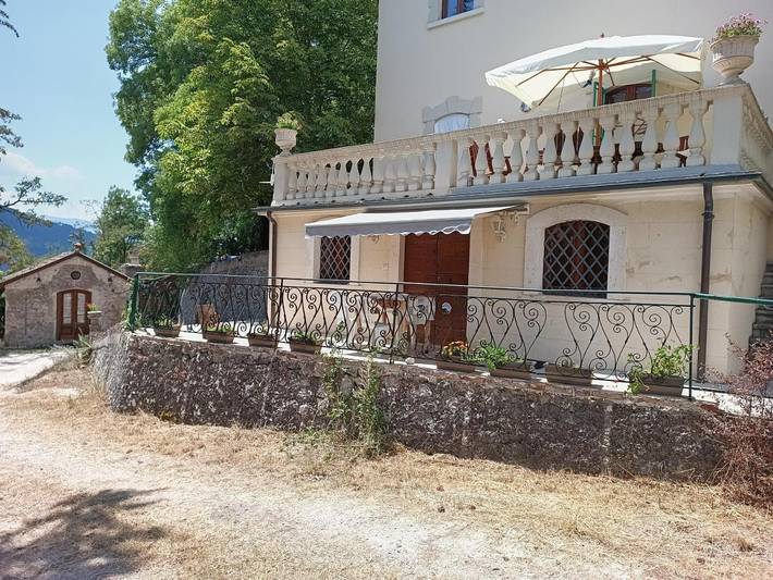 Casa vacanza per 2 persone, con Terrazza e Giardino a L'Aquila