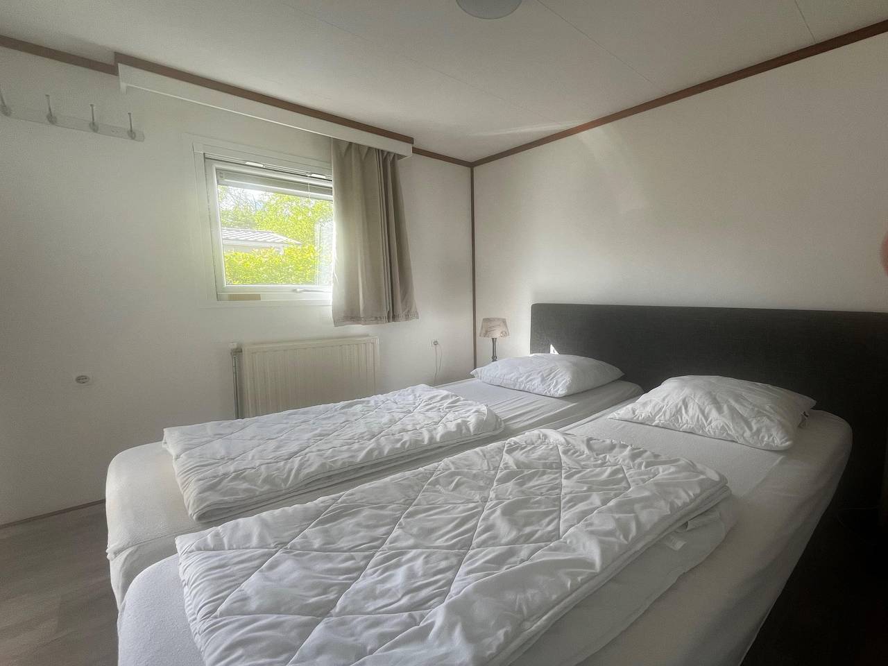 Chalet mit Geschirrspüler in der Nähe des in Wieringen, Ijsselmeer
