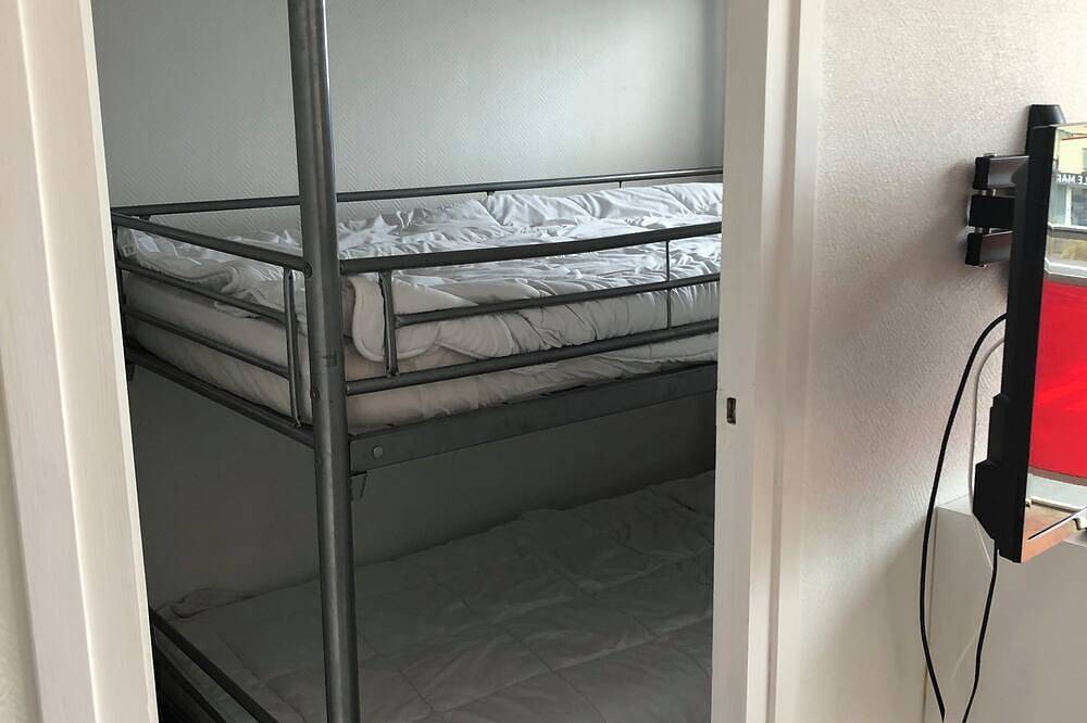 Entire apartment, Les Balcons Rouges Sea View - Impressive sea view in Sainte Cécile Plage, Camiers