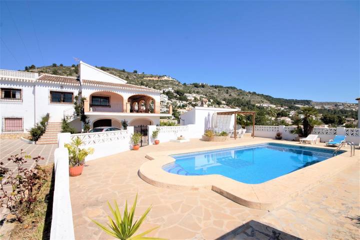 Casa rural para 8 personas, con piscina y jardín, Familias con niños en Jávea