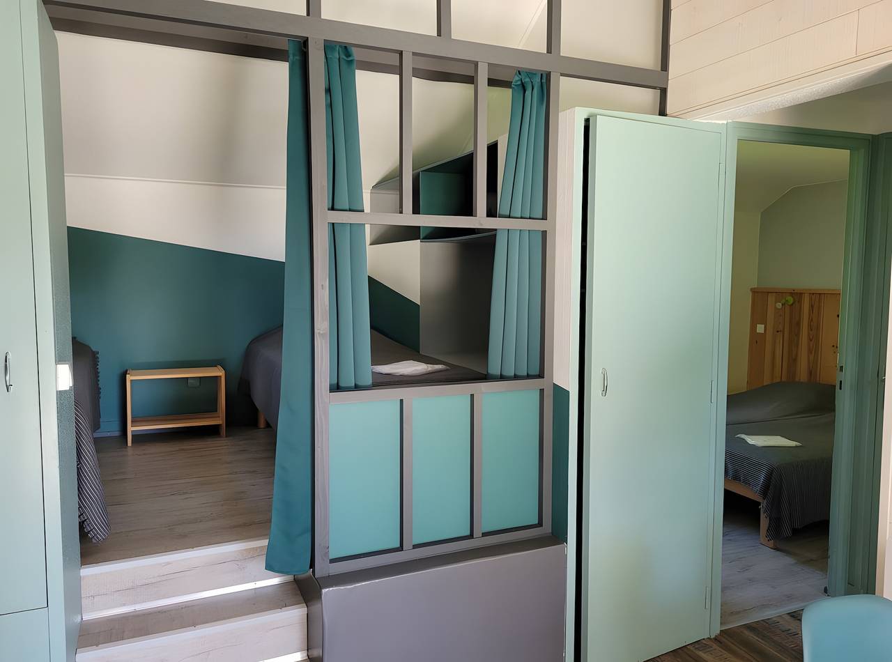 Gite l'etang des portes: Casa de vacaciones con vistas al lago y piscina compartida in Mainsat, Región de Aubusson