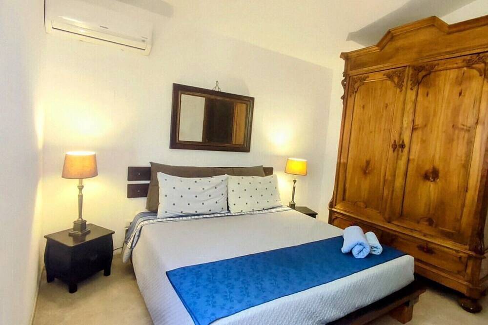 Charming villa a 100 metri dalla spiaggia e un mare di smeraldo... in Geremeas, Cagliari e Dintorni