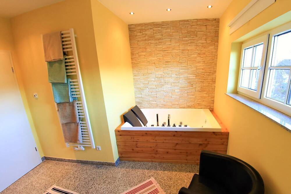 Ganze Wohnung, Villa Albatros in Oberdellach in Maria Wörth, Klagenfurt-Land