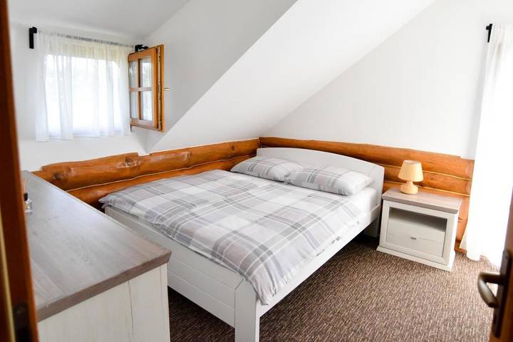 Gîte pour 4 personnes, avec vue et sauna ainsi que jardin et piscine, animaux acceptés en Croatie - 4