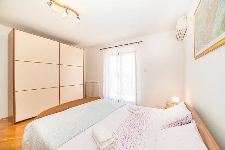 Zimmer für 3 Personen, mit Balkon - 1