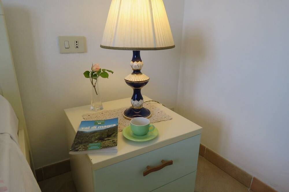 House With Swimming Pool And Tennis Court Near The Sea And The Five Lands in Fiumaretta di Ameglia, Ameglia Gemeinde