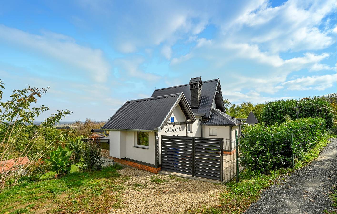 Charmant appartement 1 chambre avec accès à la piscine, au parking et au barbecue in Koprivnica-Krizevci