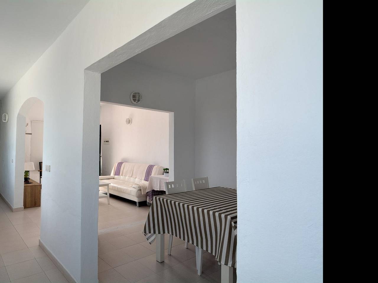 Appartement entier, Appartement avec terrasse privée, parking gratuit et vue mer à Punta Mujeres in Punta de las Mujeres, Haría