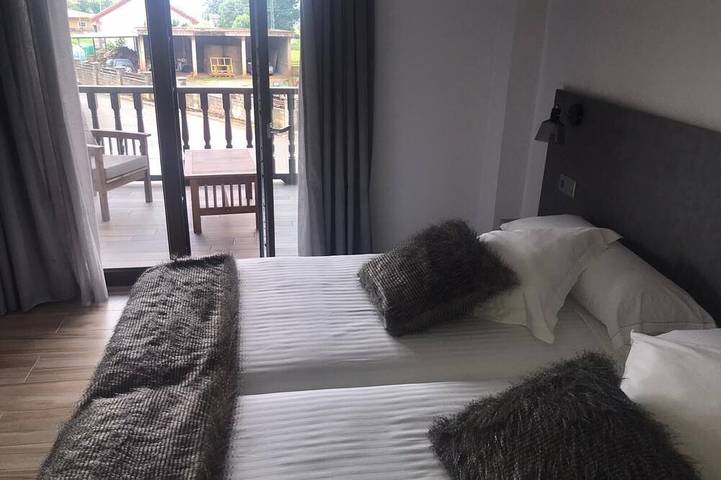 Location de vacances pour 6 personnes, avec piscine et balcon dans Cabárceno - 4