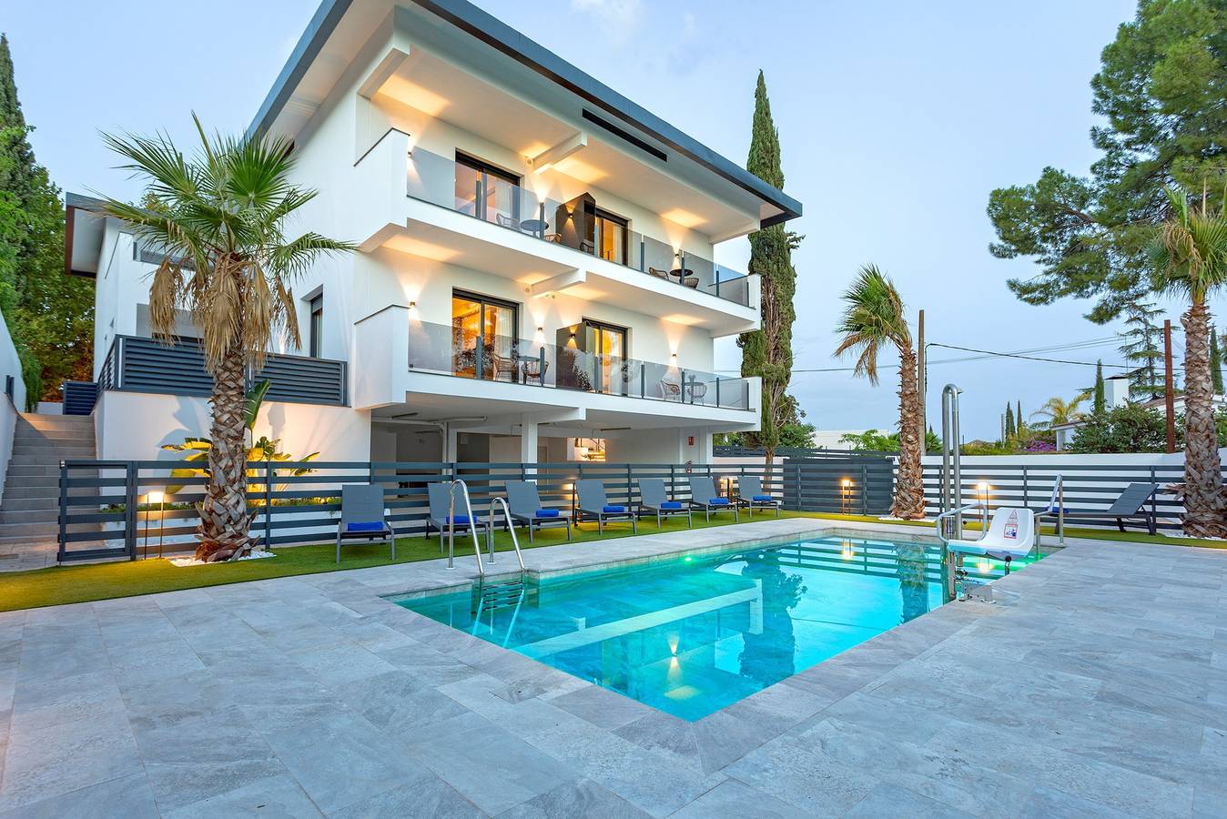 Geheel appartement, Stunning studio with terrace, pool and parking. Arruzafa Ii in Córdoba (City), Cordoba