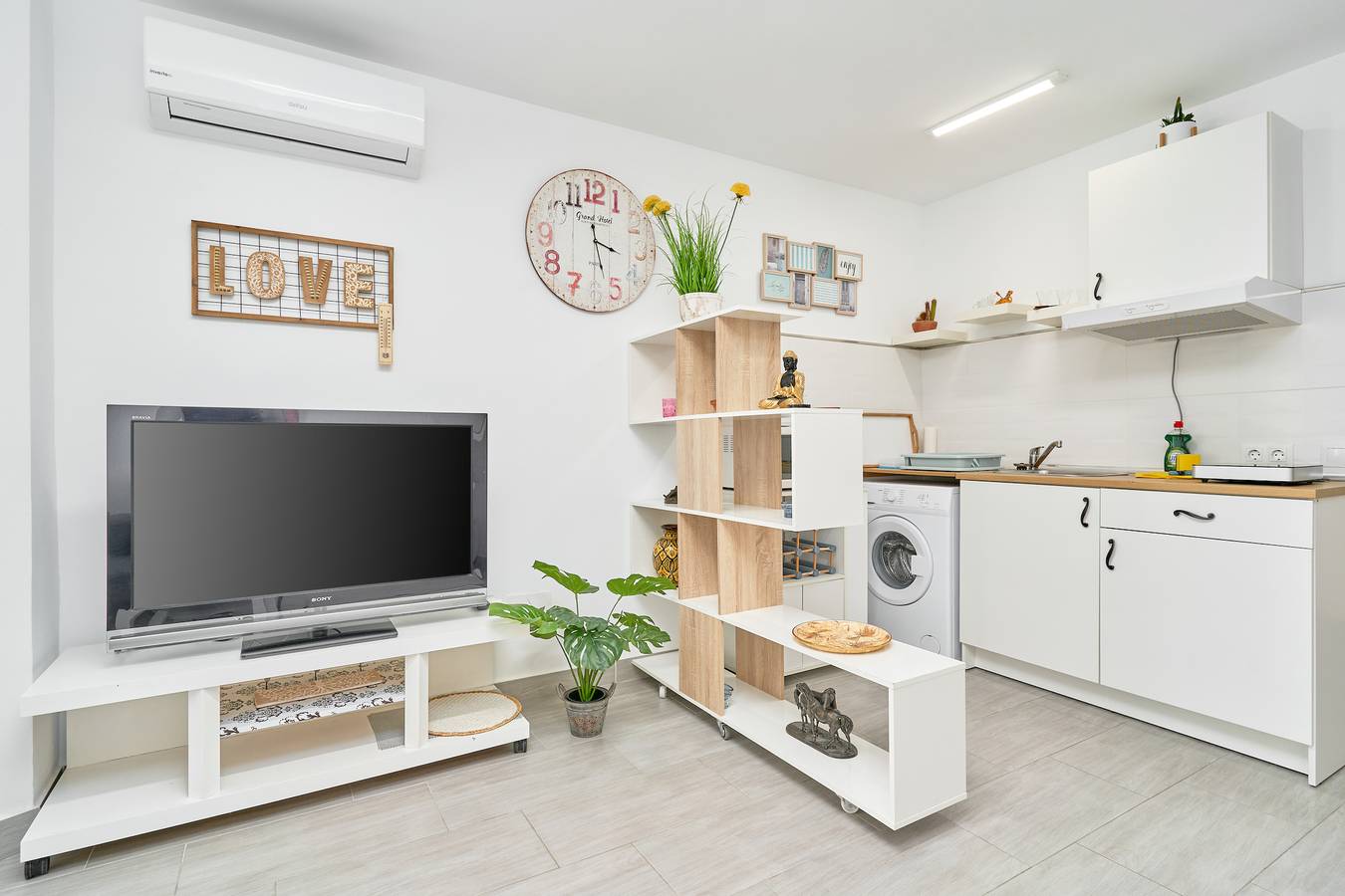 Ganzes Studio, Studio 'El Faro 2' mit Meerblick, Wi-Fi und Klimaanlage in Torrox Costa, Torrox