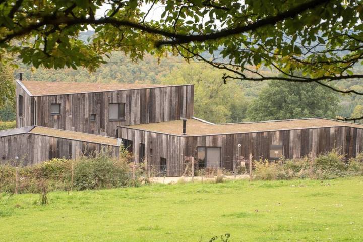 Chambre d’hôte pour 2 personnes, avec vue ainsi que jardin et sauna dans Mormont
