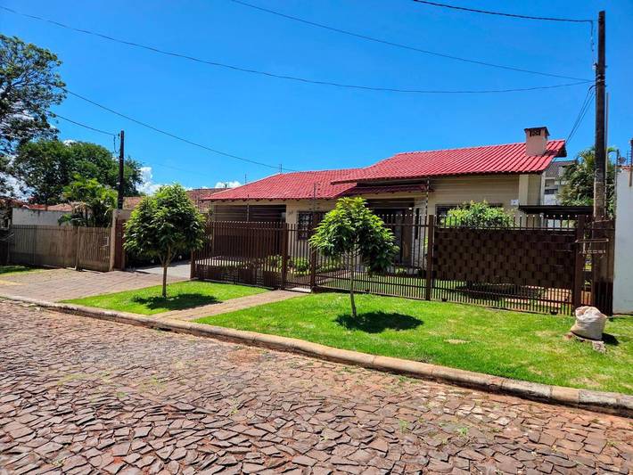 Holiday home for 13 people, with garden - 1