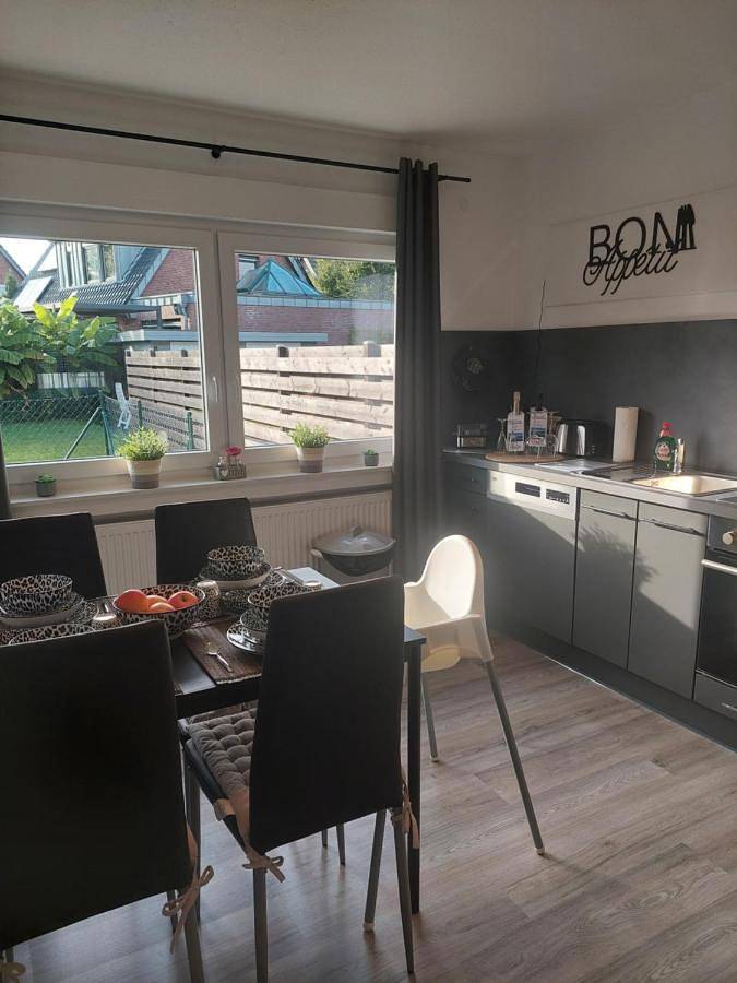 Ferienwohnung für 4 Personen, mit Terrasse und Garten in Emmerich - 3