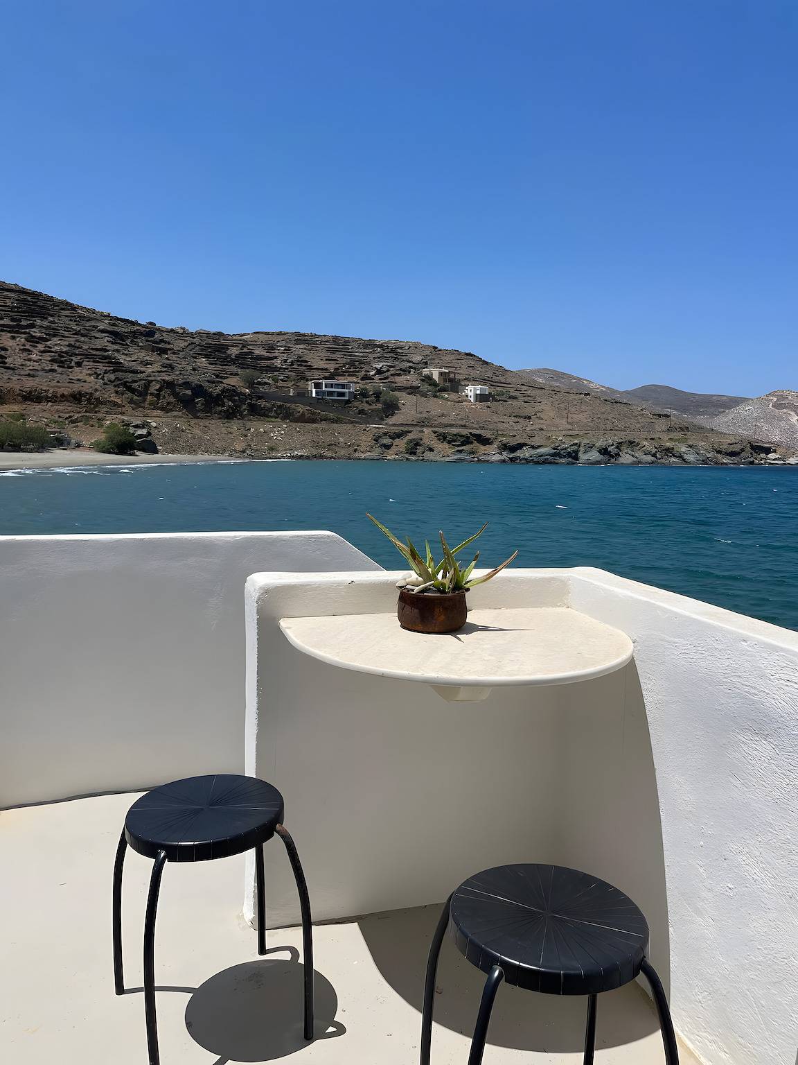 Finca 'Tinos By The Sea' mit Meerblick, privater Terrasse und Klimaanlage in Rocharis, Tínos
