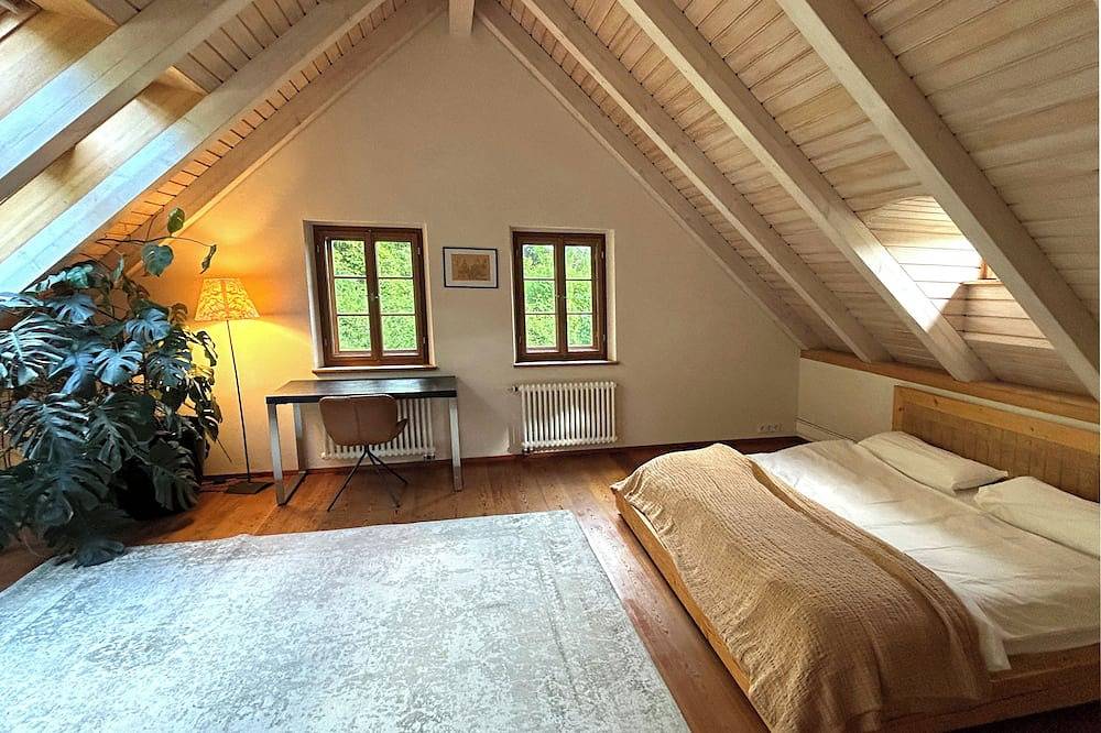 Winzerhaus am Elbhang in Loschwitz, Dresden