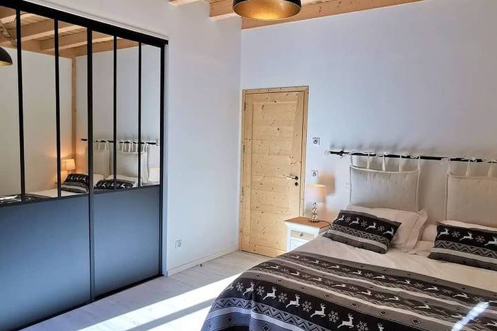 Gîte pour 14 personnes, avec jardin à Le Chambon-sur-Lignon - 4