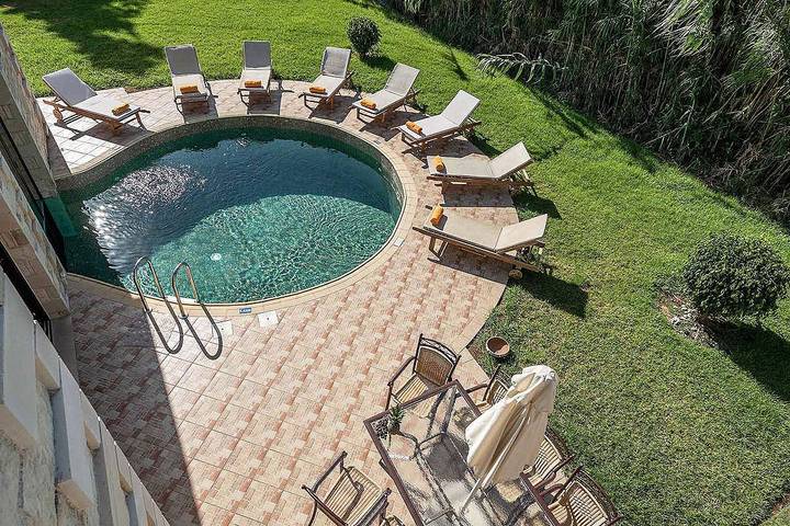 Chalet para 8 personas, con piscina - 1