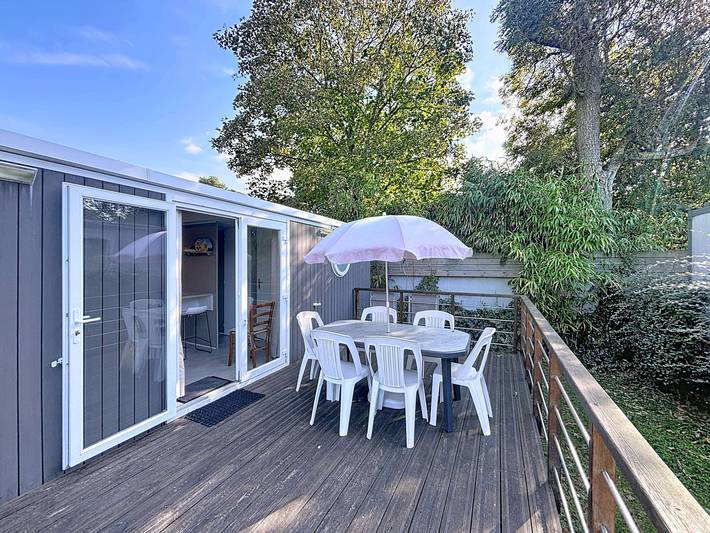 Camping pour 4 personnes, avec terrasse et piscine dans la Manche