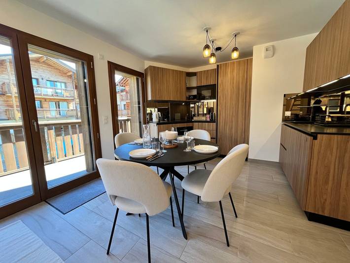Apartamento entero, Dúplex elegante en el centro, vista al valle, confort moderno in Samoëns, Region Bonneville
